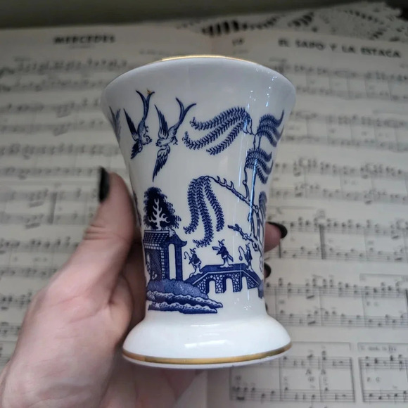 Willow Blue and White Ceramic Vase Coalport England - Picture 5 of 10